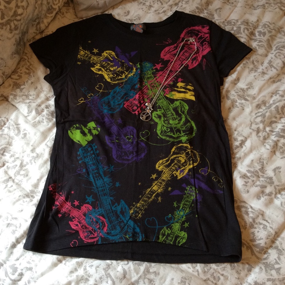 So Sik Graphic Tee